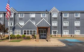 Greenville Pelham Inn By Ihg